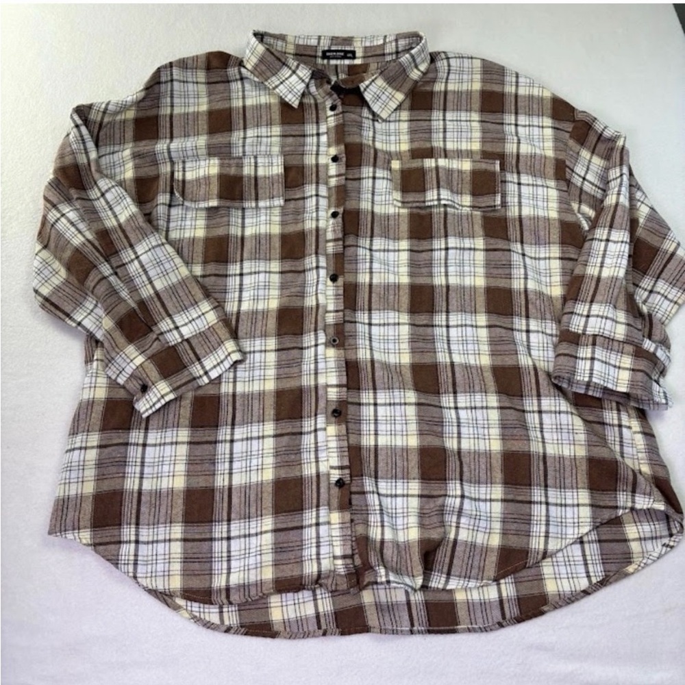 Women’s SHEIN Brown & Cream Plaid Button-Down Shirt